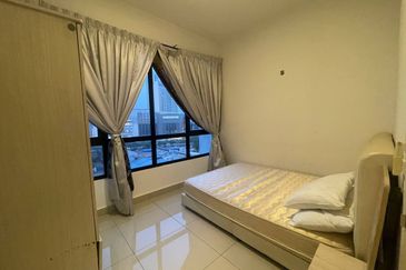 Dedaun Hijau (Greenfield Regency)