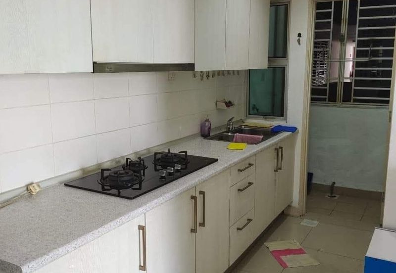 Dedaun Hijau (Greenfield Regency)