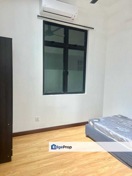 Freehold 3 room service apartment at the platino tampoi skudai fully furniture, Johor, Johor Bahru