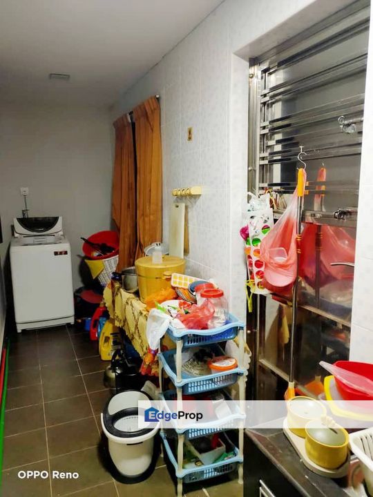 Freehold double storey landed house renovated at taman nusa bayu gelang patah, Johor, Nusajaya