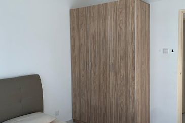 D'Summit Residences @ Kempas Utama