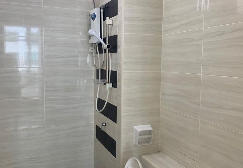 D'Summit Residences @ Kempas Utama