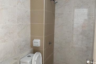 D'Summit Residences @ Kempas Utama