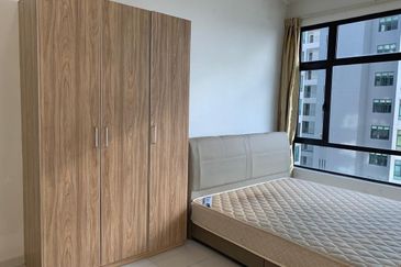 D'Summit Residences @ Kempas Utama