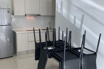 D'Summit Residences @ Kempas Utama