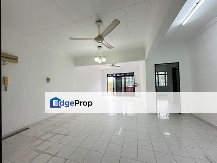 Freehold full loan skudai villa apartment renovated at skudai, Johor, Skudai