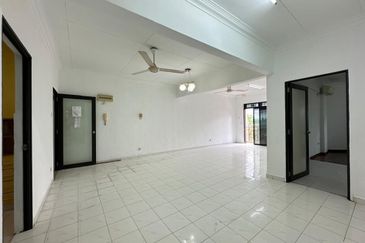 Skudai Villa