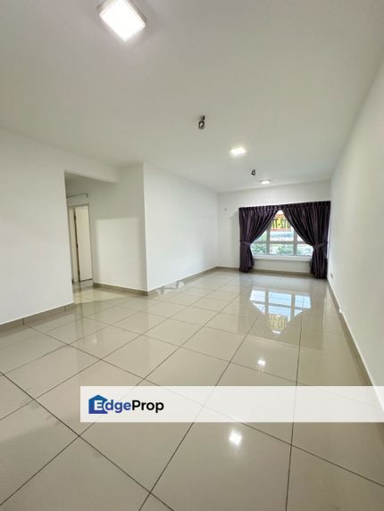 Freehold full loan 2 room service apartment at idaman residence nusa idaman iskandar puteri, Johor, Nusajaya