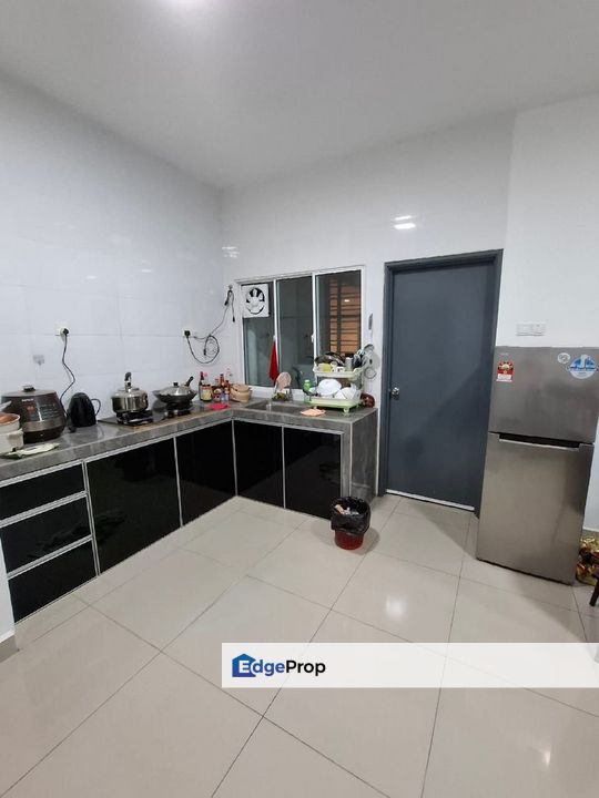 Freehold 3 room service apartment renovated at nusa height gelang patah, Johor, Gelang Patah