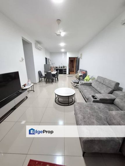Freehold 3 room service apartment renovated at nusa height gelang patah, Johor, Gelang Patah