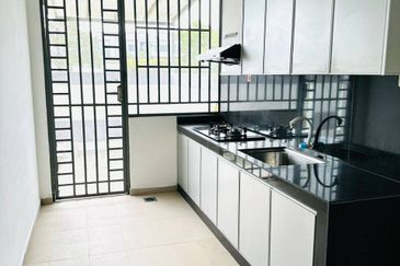 Garden Villa @ Bukit Indah 2