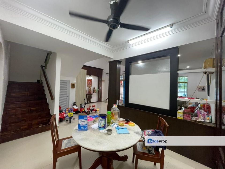 Freehold 1.5 storey landed house unblock view and renovated at bandar putra kulai, Johor, Kulai