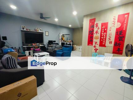 3 storey terra house renovated and guarded at taman mutiara mas sapphire skudai, Johor, Skudai