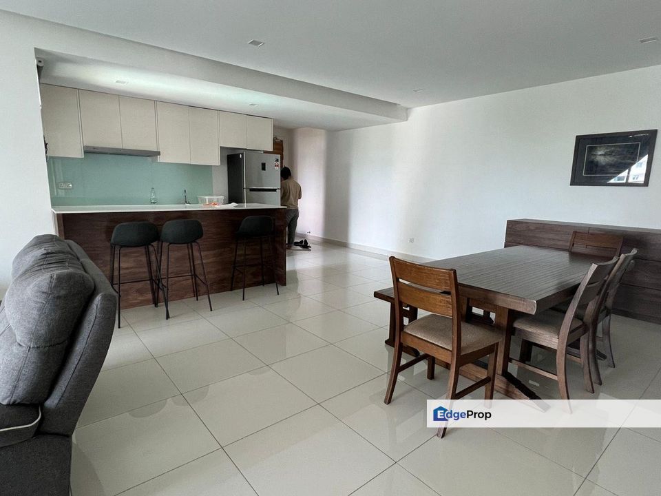 Freehold 4 room service apartment at teega residence puteri harbour, Johor, Kota Iskandar