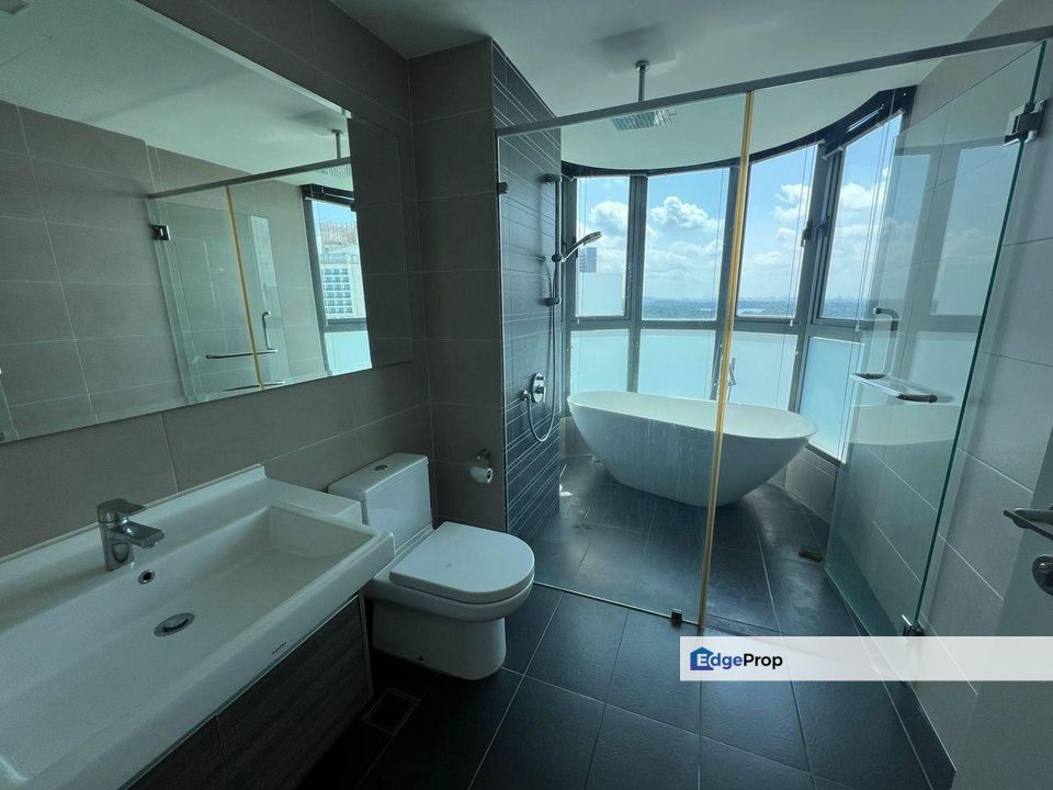 Freehold 4 room service apartment at teega residence puteri harbour, Johor, Kota Iskandar