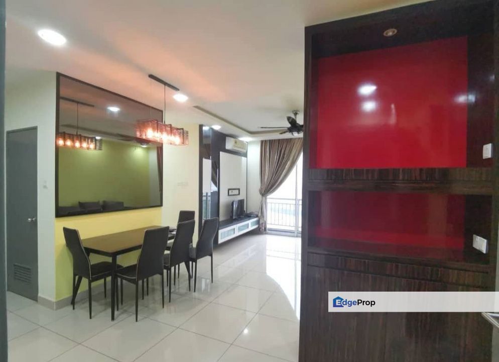 Full loan 4 room fully furniture service apartment at the aliff residence tampoi skudai, Johor, Johor Bahru