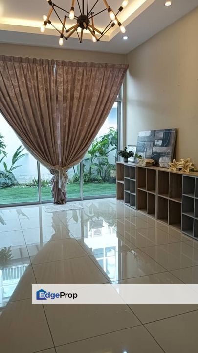 Freehold double storey landed house renovated and guarded at taman pulai hijauan skudai, Johor, Kangkar Pulai