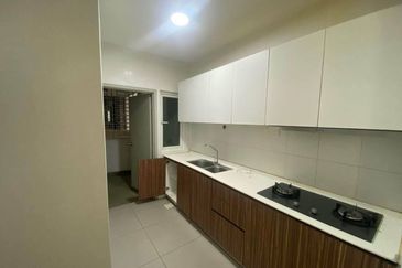 Seasons Luxury Apartments @ Amara Larkin