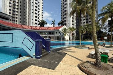 Mewah View Luxurious Apartments