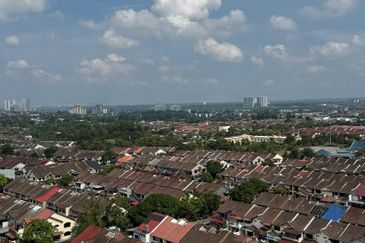 Mewah View Luxurious Apartments