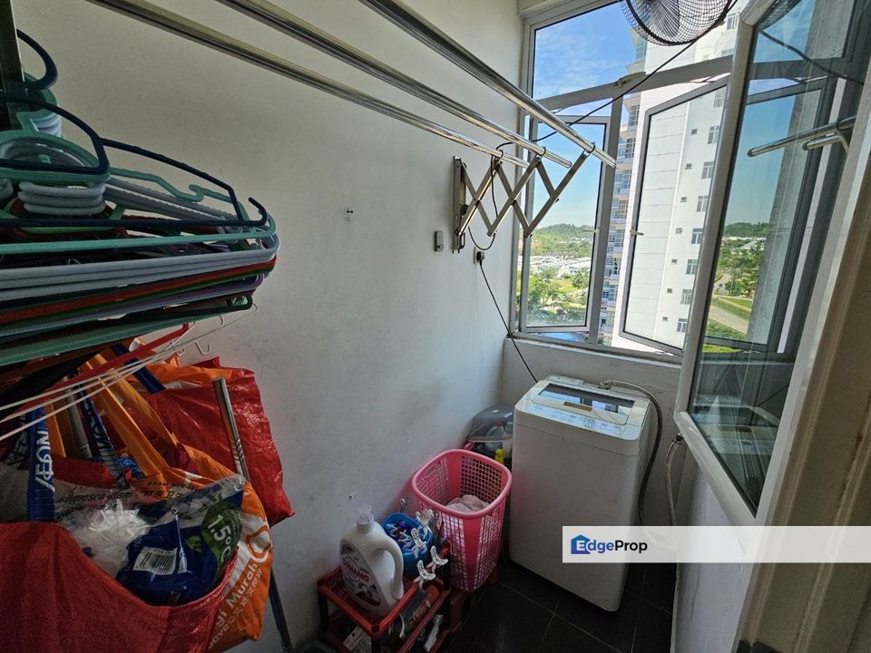 Freehold full loan service apartment at horizon residence bukit indah iskandar puteri, Johor, Bukit Indah