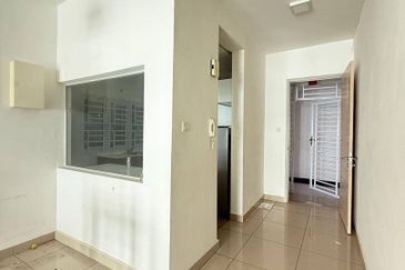 Seasons Luxury Apartments @ Amara Larkin