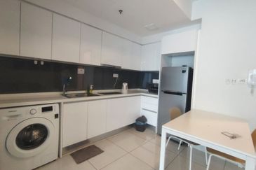 Almas @ Puteri Harbour