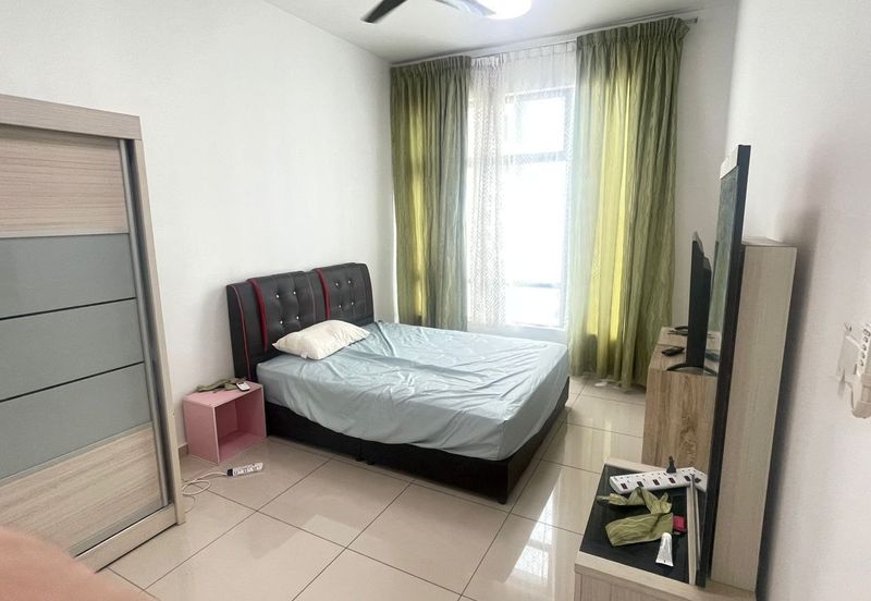 D'Summit Residences @ Kempas Utama