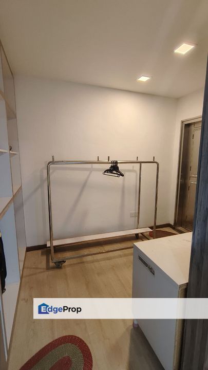 Freehold double storey landed with renovated and guarded at taman damansara aliff tampoi skudai, Johor, Johor Bahru