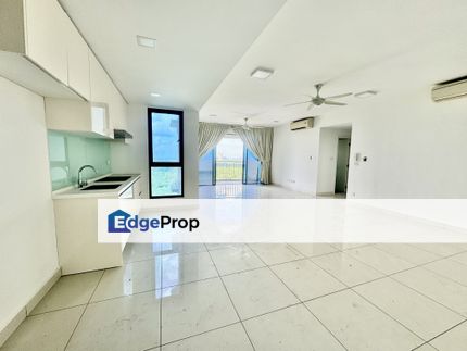 Freehold teega residence mid floor service apartment at puteri harbour iskandar puteri, Johor, Kota Iskandar