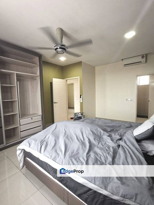 Freehold perling height service apartment renovated at perling iskandar puteri, Johor, Johor Bahru