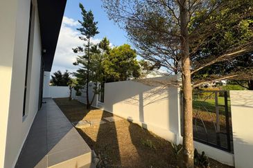 Garden Villa @ Bukit Indah 2