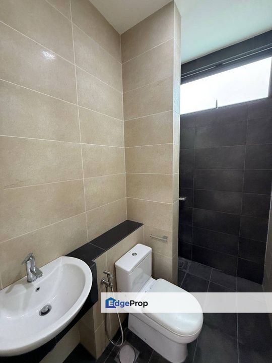 Freehold double storey semi d unblock view guarded at eco botanic iskandar puteri, Johor, Nusajaya