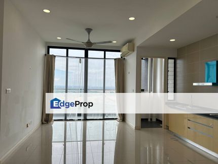Full loan service apartment high floor at d pristine medini iskandar puteri, Johor, Nusajaya