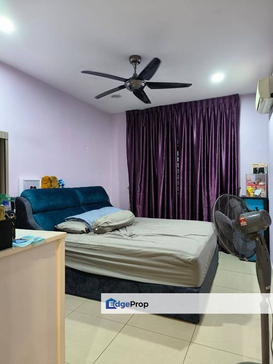 Freehold double storey unblock view landed at indahpura kulai with renovated , Johor, Kulai