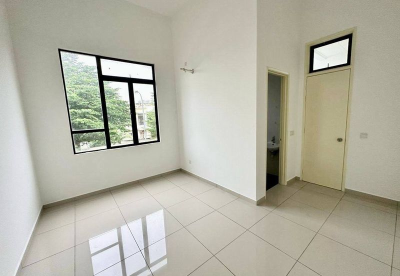 Garden Villa @ Bukit Indah 2