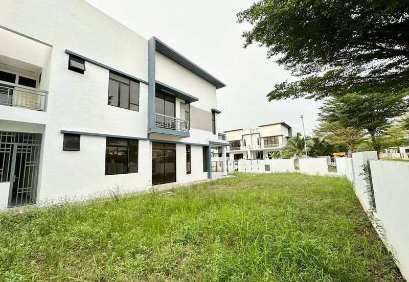 Garden Villa @ Bukit Indah 2