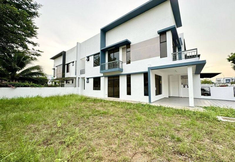 Garden Villa @ Bukit Indah 2