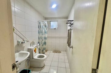 Dedaun Hijau (Greenfield Regency)