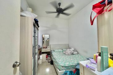 Dedaun Hijau (Greenfield Regency)