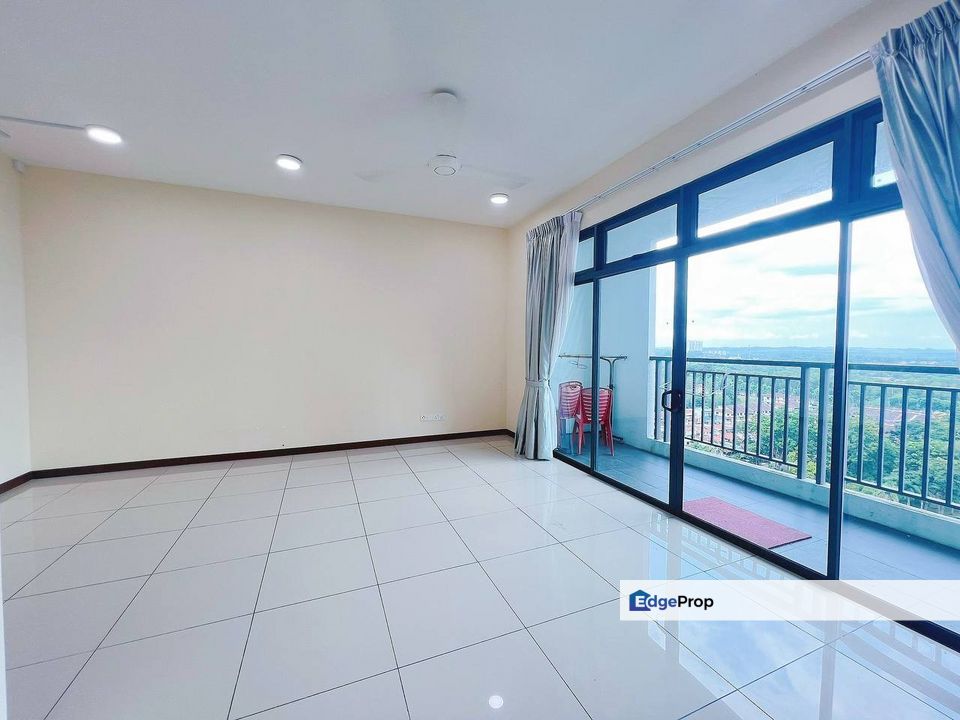 Freehold full loan 3 room service apartment at 8scape residence sutera perling iskandar puteri, Johor, Johor Bahru