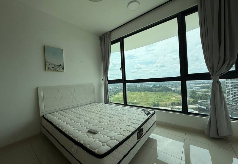 The M @ Medini Macrolink