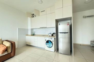 The M @ Medini Macrolink