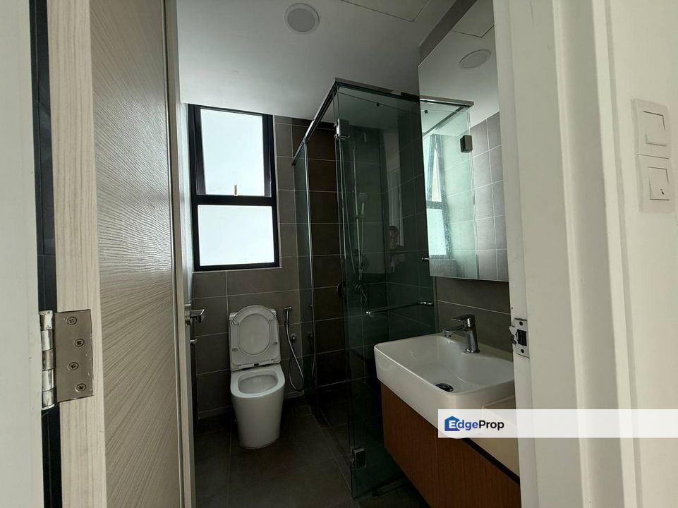 Fully furniture 2 room service apartment at the m macrolink medini, Johor, 