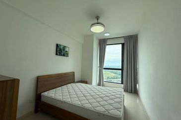 The M @ Medini Macrolink