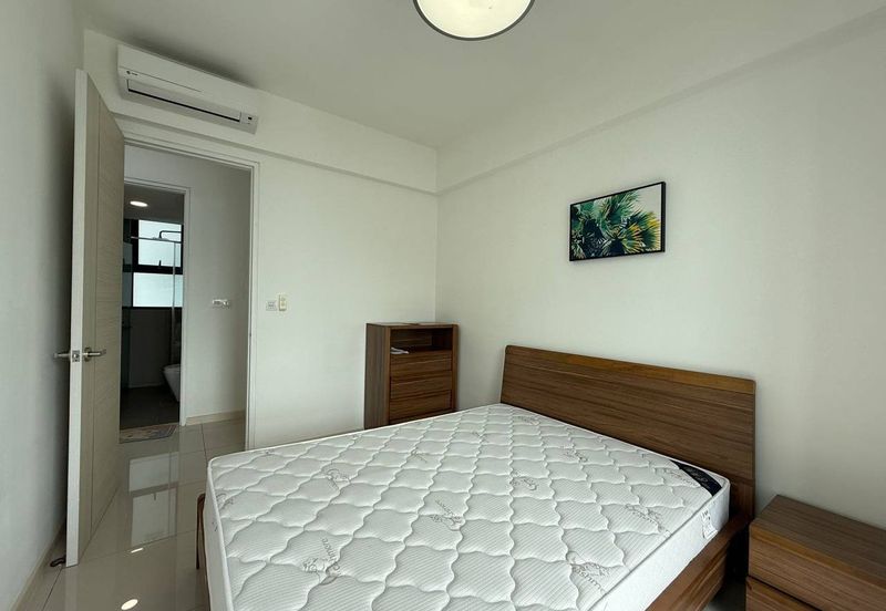 The M @ Medini Macrolink