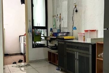 D'Summit Residences @ Kempas Utama