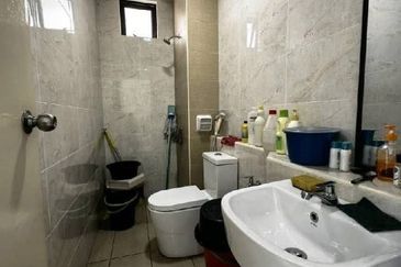 D'Summit Residences @ Kempas Utama