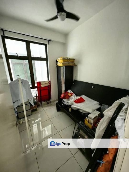 Freehold full loan 2 room service apartment at d'summit kempas skudai, Johor, Johor Bahru