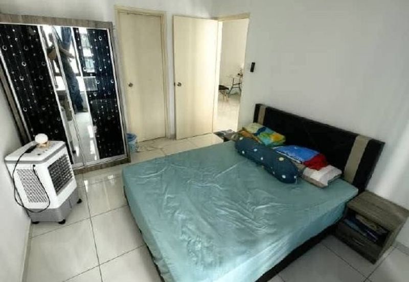 D'Summit Residences @ Kempas Utama